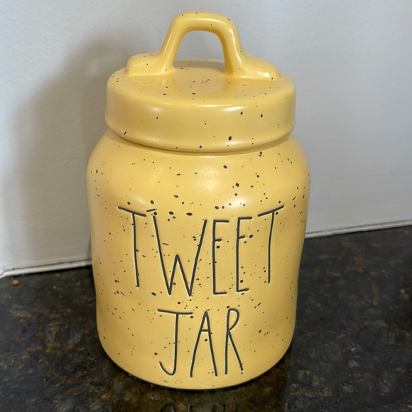 Home & Living Kitchen & Dining Jars & Containers Rae Dunn TWEET JAR